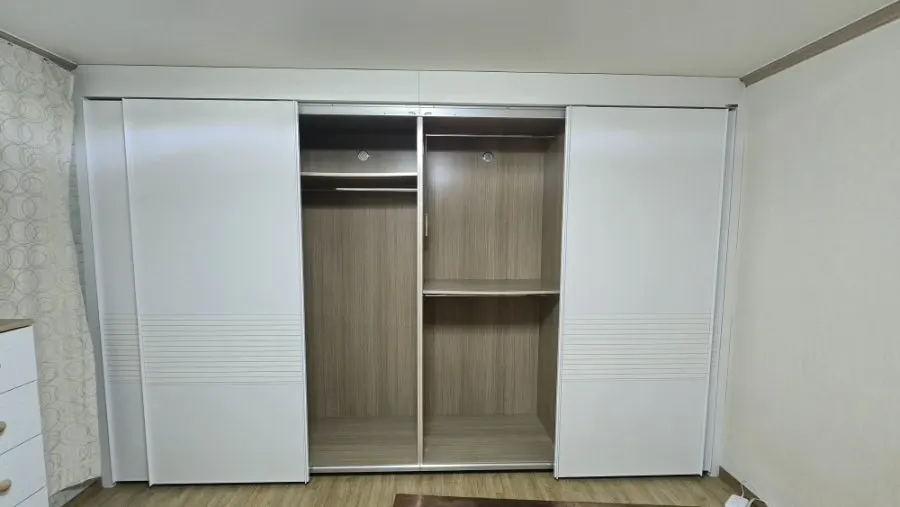 안양→안산 에넥스 붙박이장 12자 이전설치 — 4통을 3통으로, 2026년 10월 사례 — 현장 사진 1