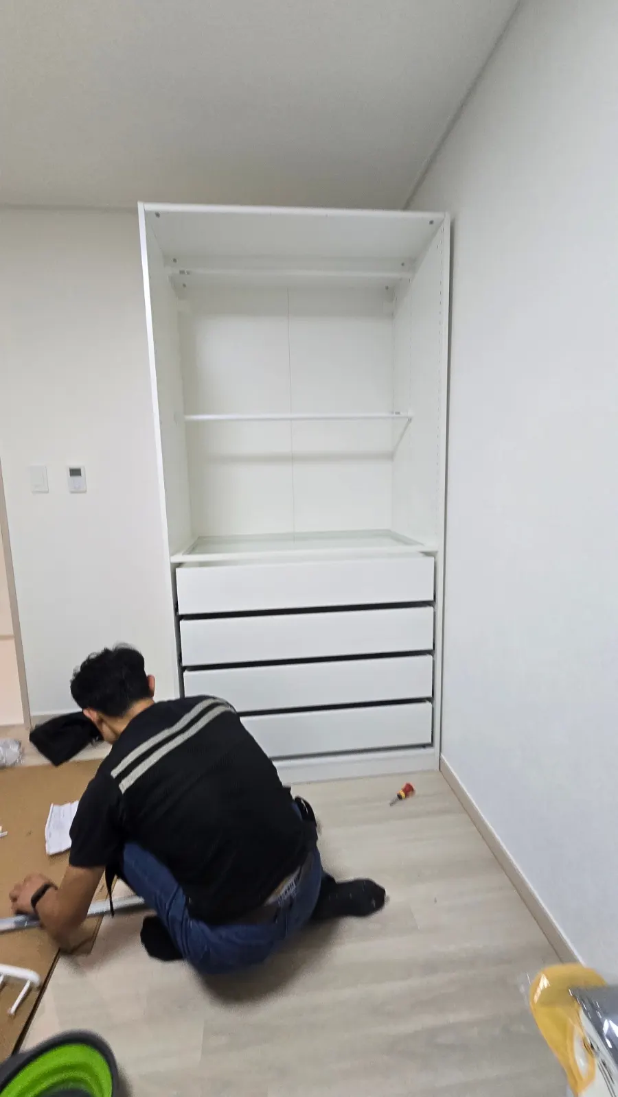 아산 배방 이케아 팍스 옷장 조립 — 서랍 4칸·유리 선반, 2026년 6월 사례 — 현장 사진 3