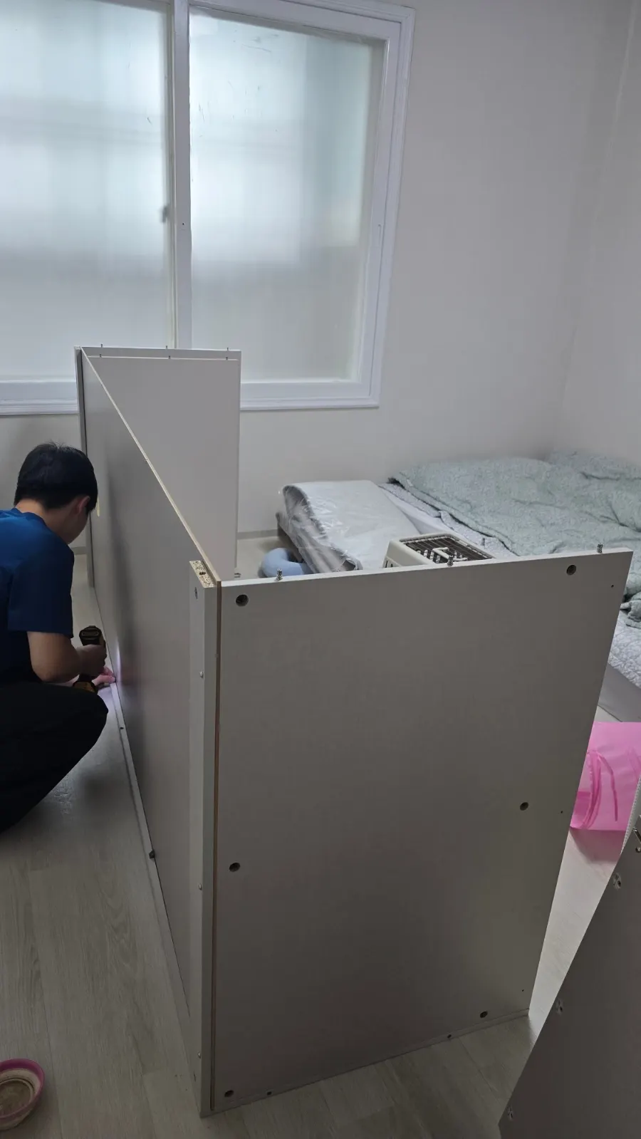대전 월평동 한샘 옷장 해체·재조립 — 통으로 옮기다 복도에 멈춘 옷장, 2026년 8월 사례 — 현장 사진 3