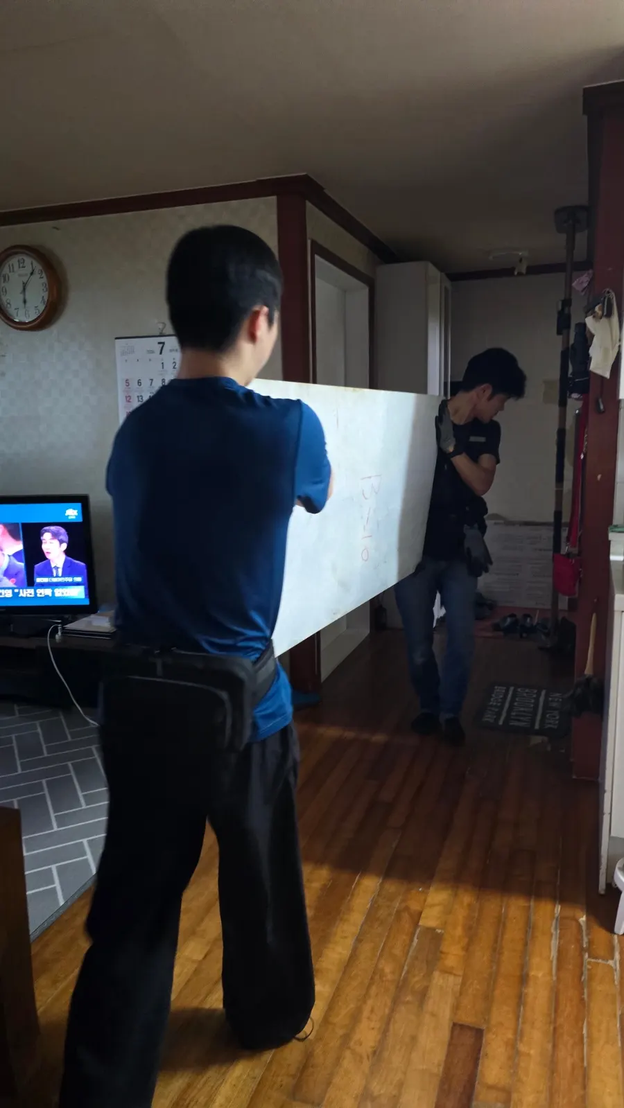 당진 단독주택 장수돌침대 폐기 배출 — 3층에서 수작업으로, 2026년 7월 사례 — 현장 사진 2