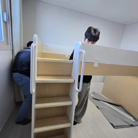 세종 조치원 더끌림 스토리쥬4 벙커침대 이전설치 — 어머님 댁 작은방으로, 2026년 1월 사례