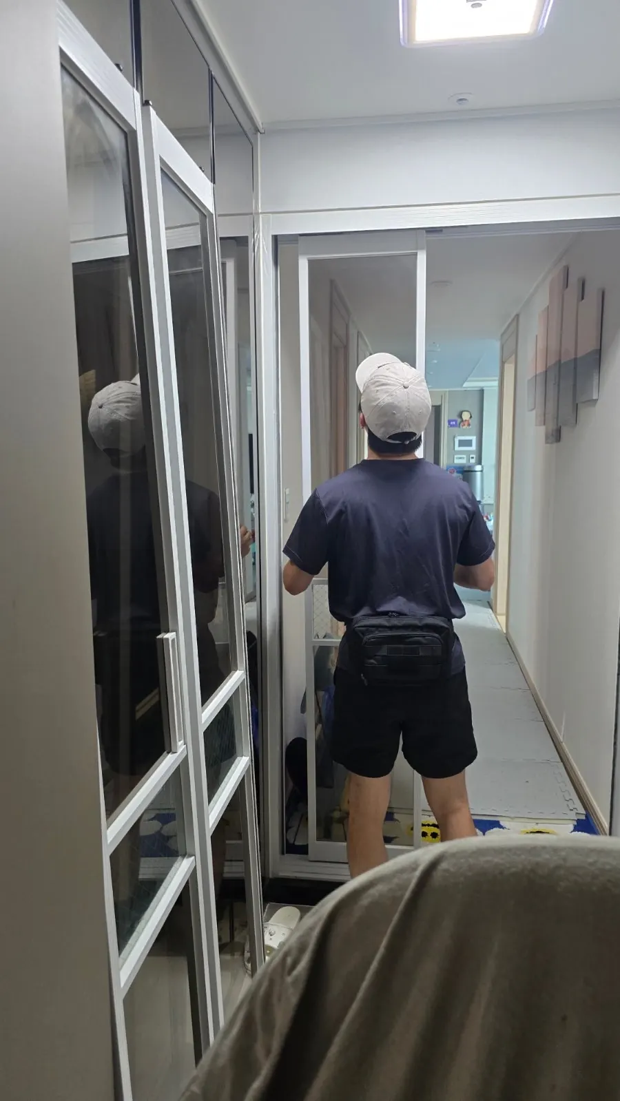 중문을 지나갈 수 없어 중문을 먼저 떼어 냅니다.
