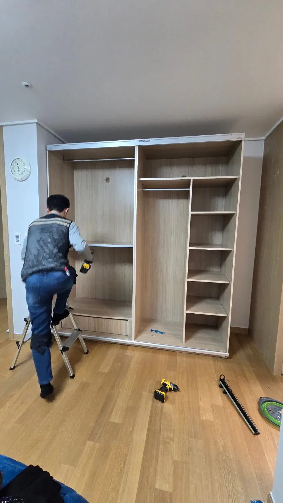 세종 소담동→조치원 한샘 슬라이딩 옷장 10자 이전설치 — 공간 맞춰 축소, 2026년 4월 사례 — 현장 사진 3